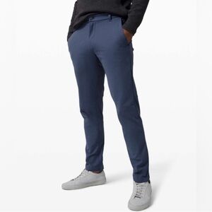 Lululemon | Commission Pant Classic in Navy Blue, 32